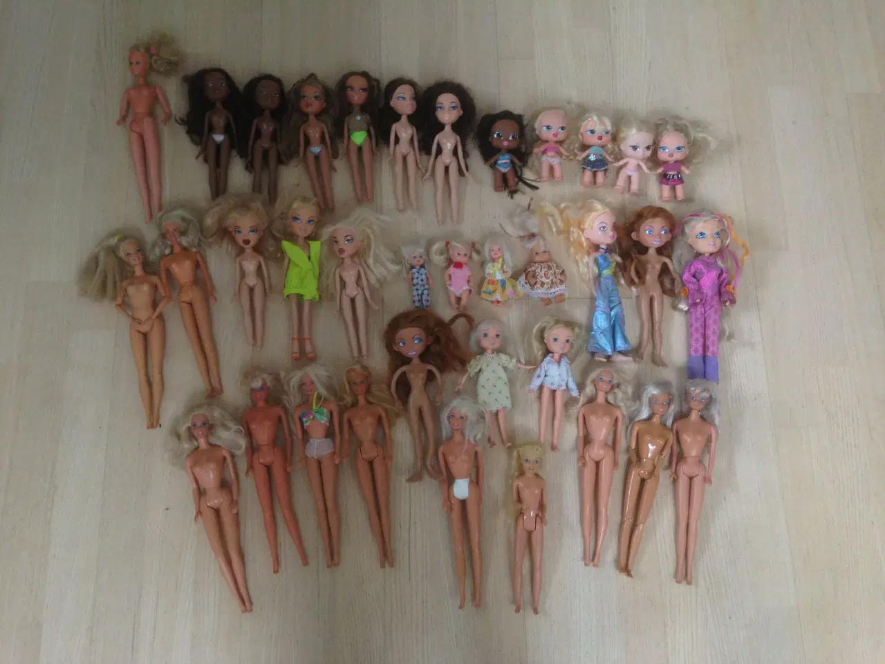 Billede 1 - Bratz og Barbie dukker