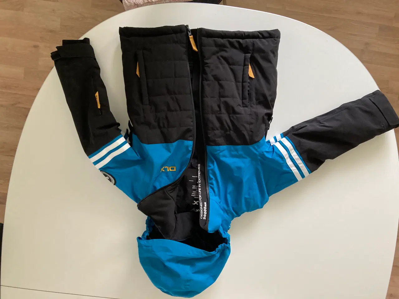 Billede 1 - Skijakke fra DLX med recco reflektor