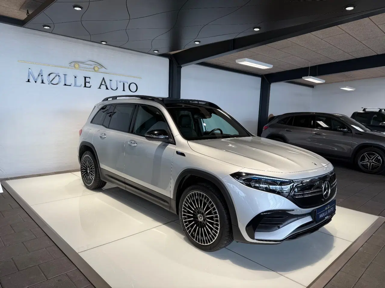 Billede 1 - Mercedes EQB300 AMG Line 4Matic