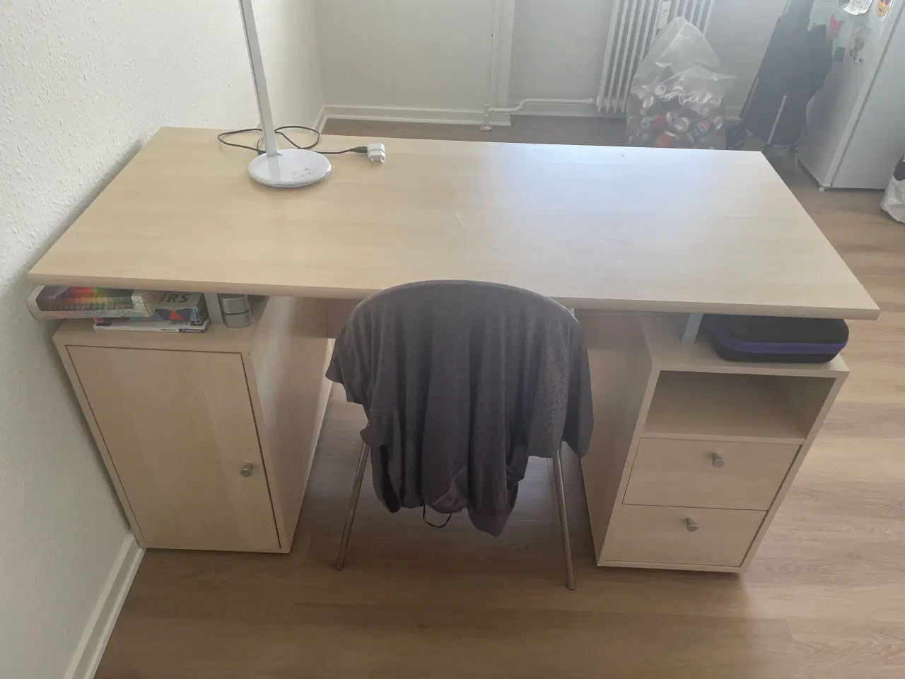 Billede 2 - Skrivebord