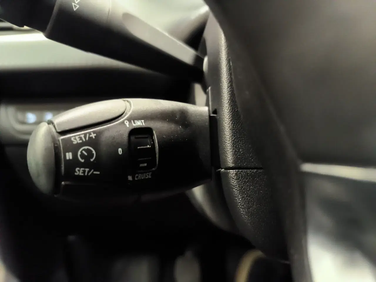 Billede 11 - Peugeot 2008 1,6 BlueHDi 100 Allure Sky