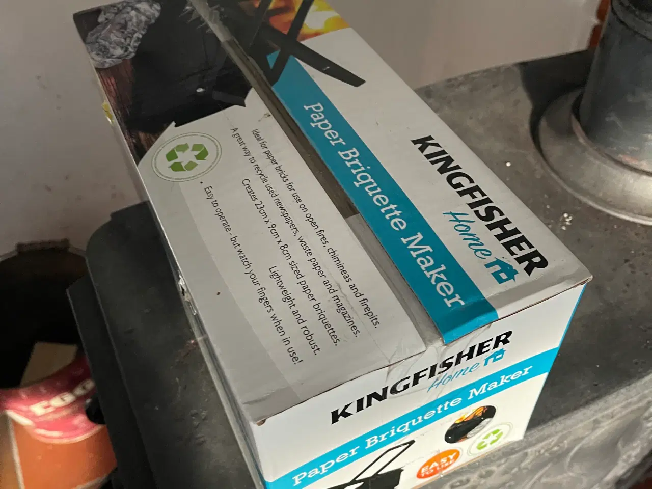 Billede 4 - Briketten pressere, laver din egne briket!