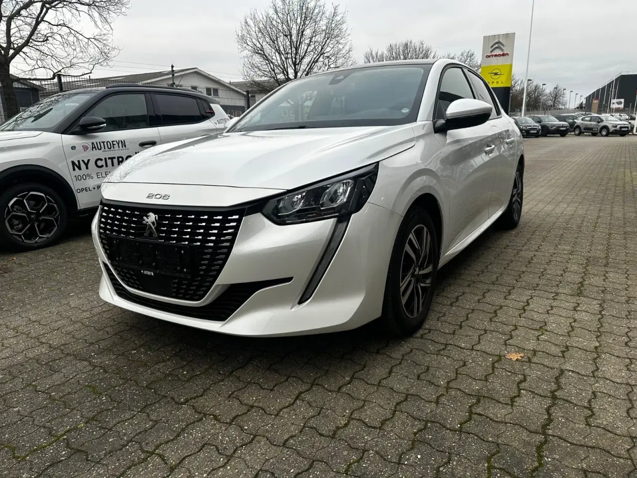 Billede 4 - Peugeot 208 1,5 BlueHDi 100 Allure Sky