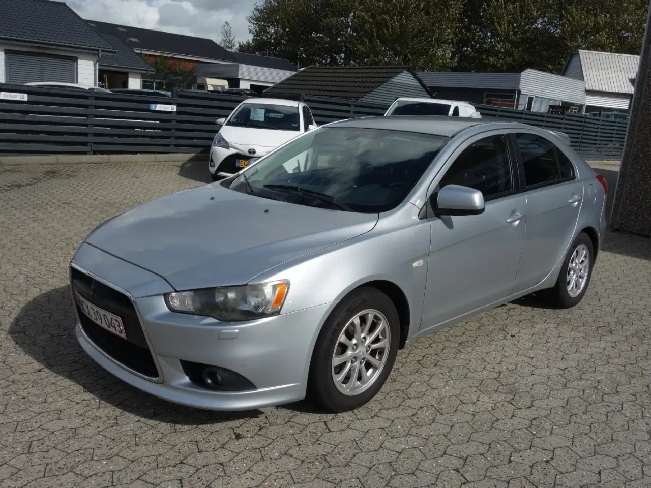 Billede 2 - Mitsubishi Lancer 1,6 Invite SportBack