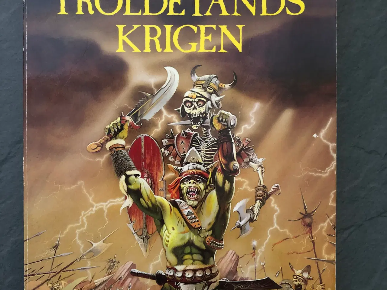 Billede 1 - Troldetandskrigen (Roman)