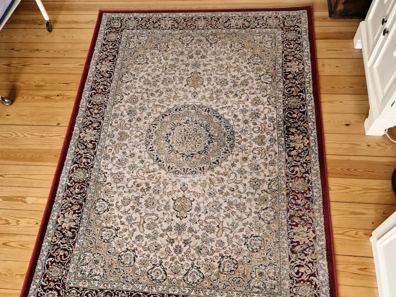 Billede 5 - Pænt Wilton tæppe med orientalske mønster.