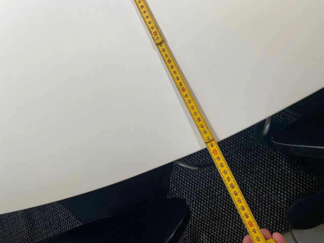 Billede 5 - Hvidt ovalt spisebord i corion med 2 plader