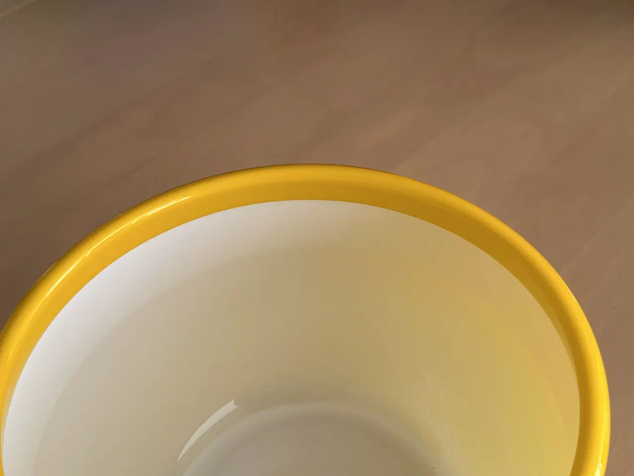 Billede 2 - Unik Holmegaard Palet Rund skål i tofarvet gul