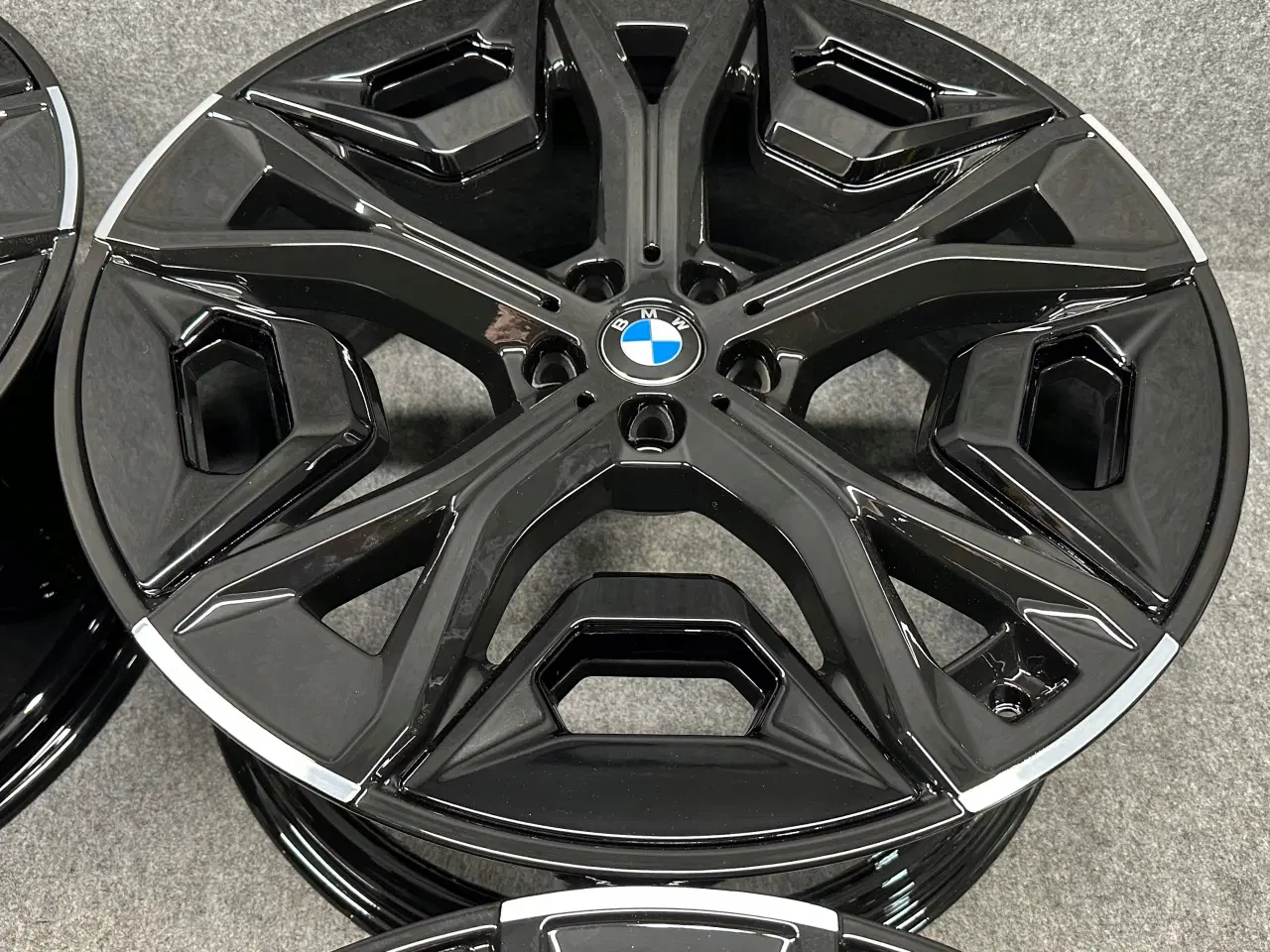 Billede 4 - ALUFÆLGE BMW iX i20 1020 22"