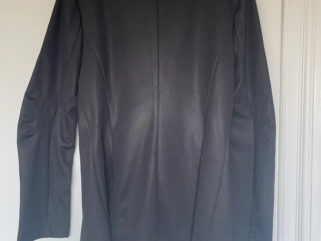 Billede 2 - Sort softshell stævnejakke