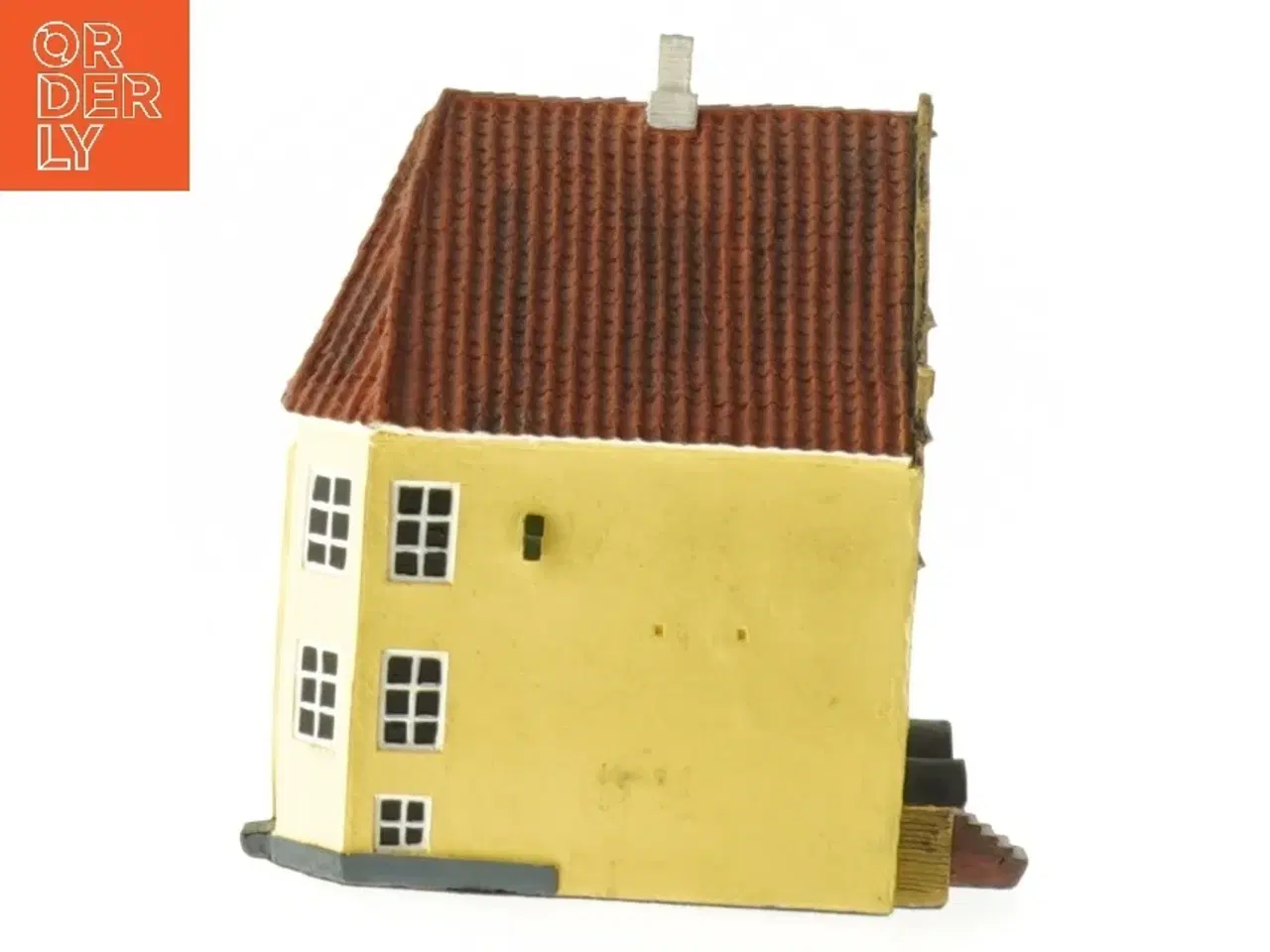 Billede 3 - Miniature hus dekoration fra Trip Trap (str. 10,5x11x7 cm)