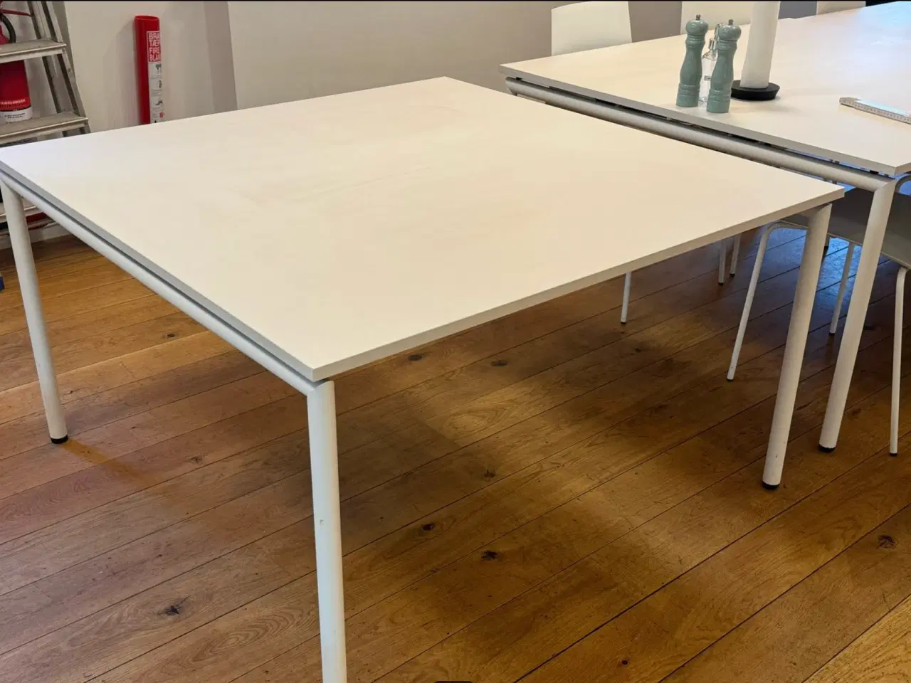 Billede 1 - Køkkenbord, FOURDESIGN