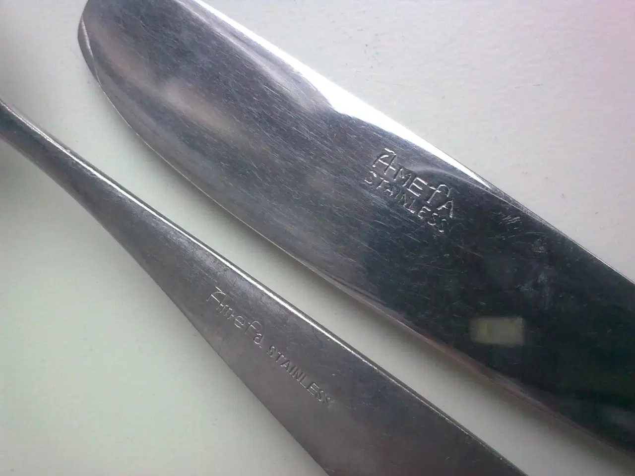 Billede 12 - Børnetallerken x 2 RETRO håndmalet m høns o.a.