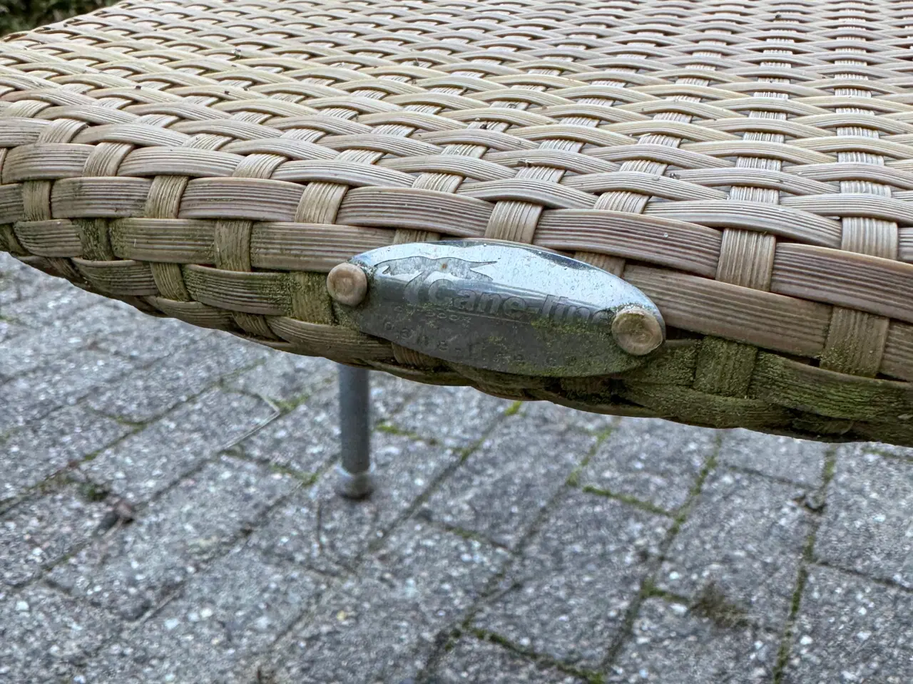 Billede 1 - Cane-line havebord Ø 100 cm og 2 stole