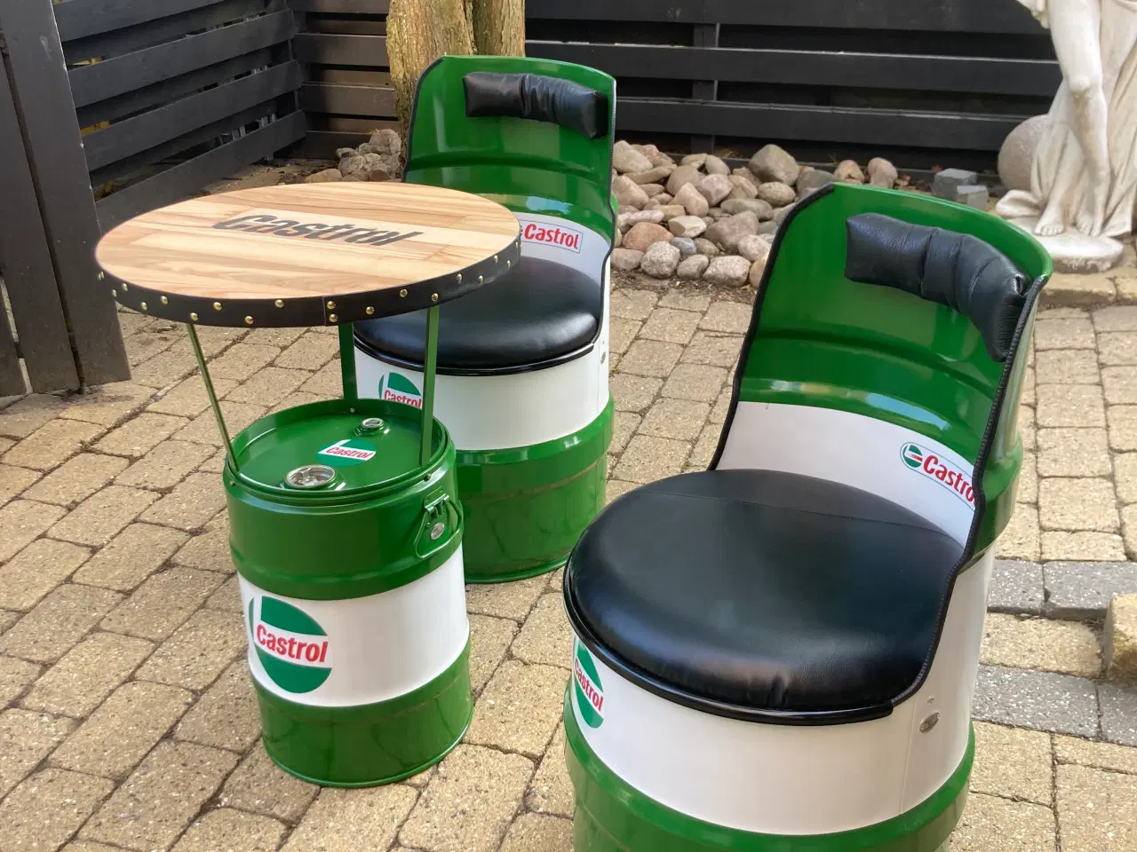 Billede 2 - Castrol bord og stole - onebyschmidt - olietønde