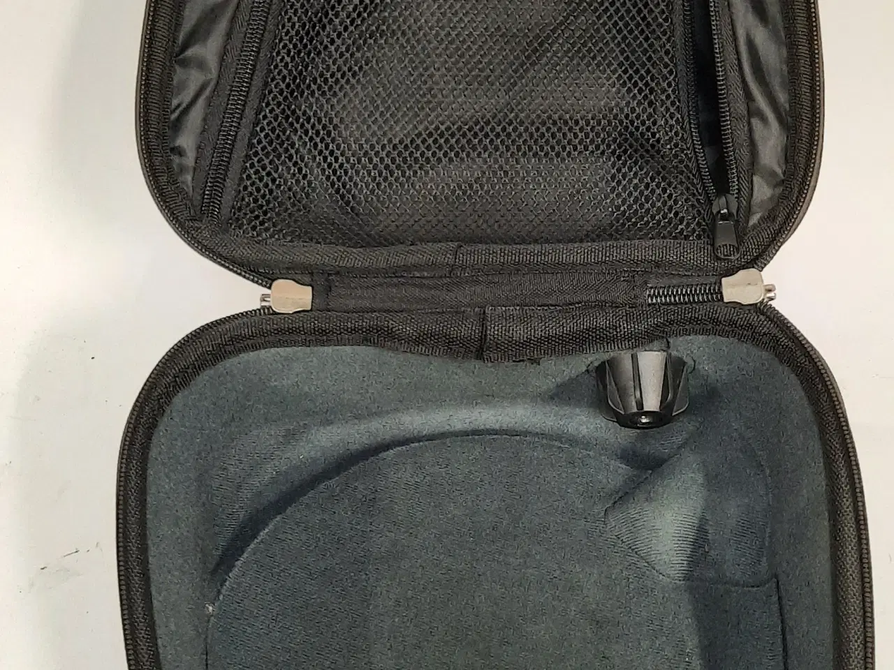 Billede 5 - Givi Tanktaske m/ lås - 5 Liter