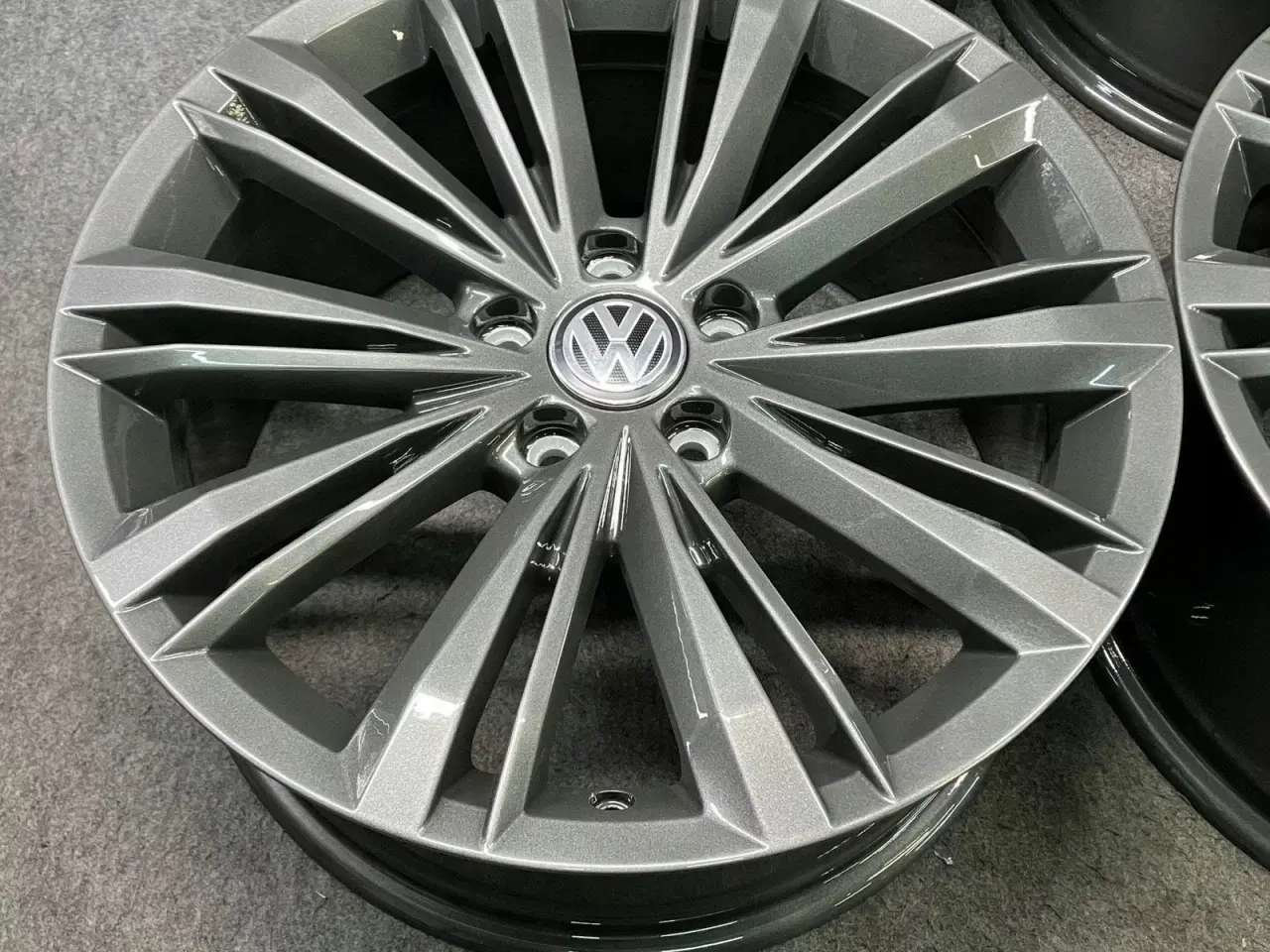 Billede 4 - ALUFÆLGE VW PASSAT B8 3G0 LIVERPOOL 18"