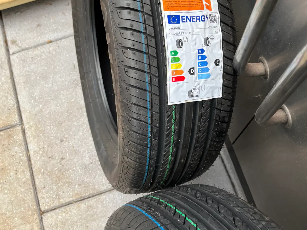 Billede 3 - Nye dæk 185/60r13