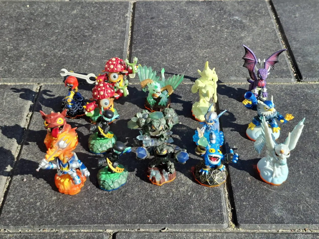 Billede 5 - Xbox 360 spil og Skylanders figurer