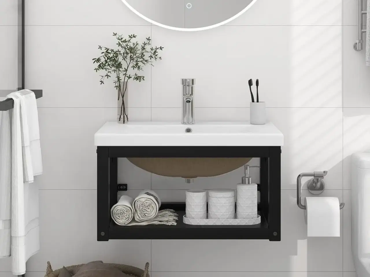 Billede 1 - Indbygget håndvask på stel jern sort