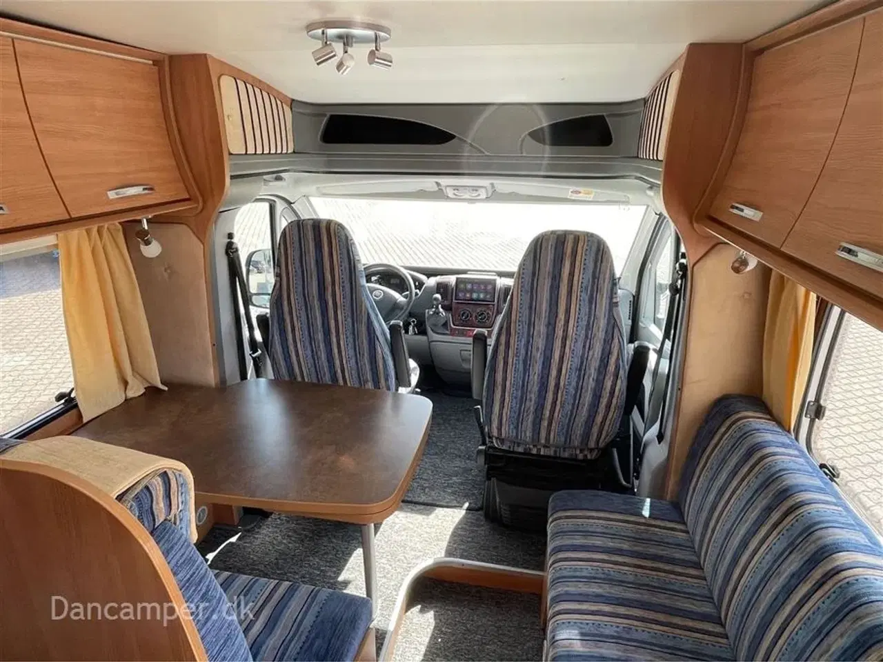 Billede 11 - 2010 - Chausson Flash 08   Sælges Engros kun til CVR.NR. - Solid og rummelig Chausson Flash 08 - en god begynderbil