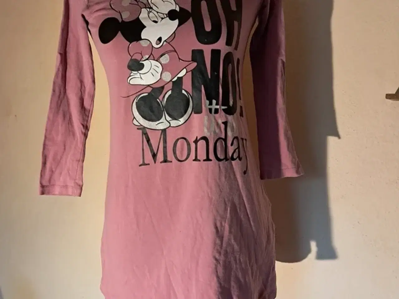 Billede 1 - Name it med disney print str. 128 natkjole