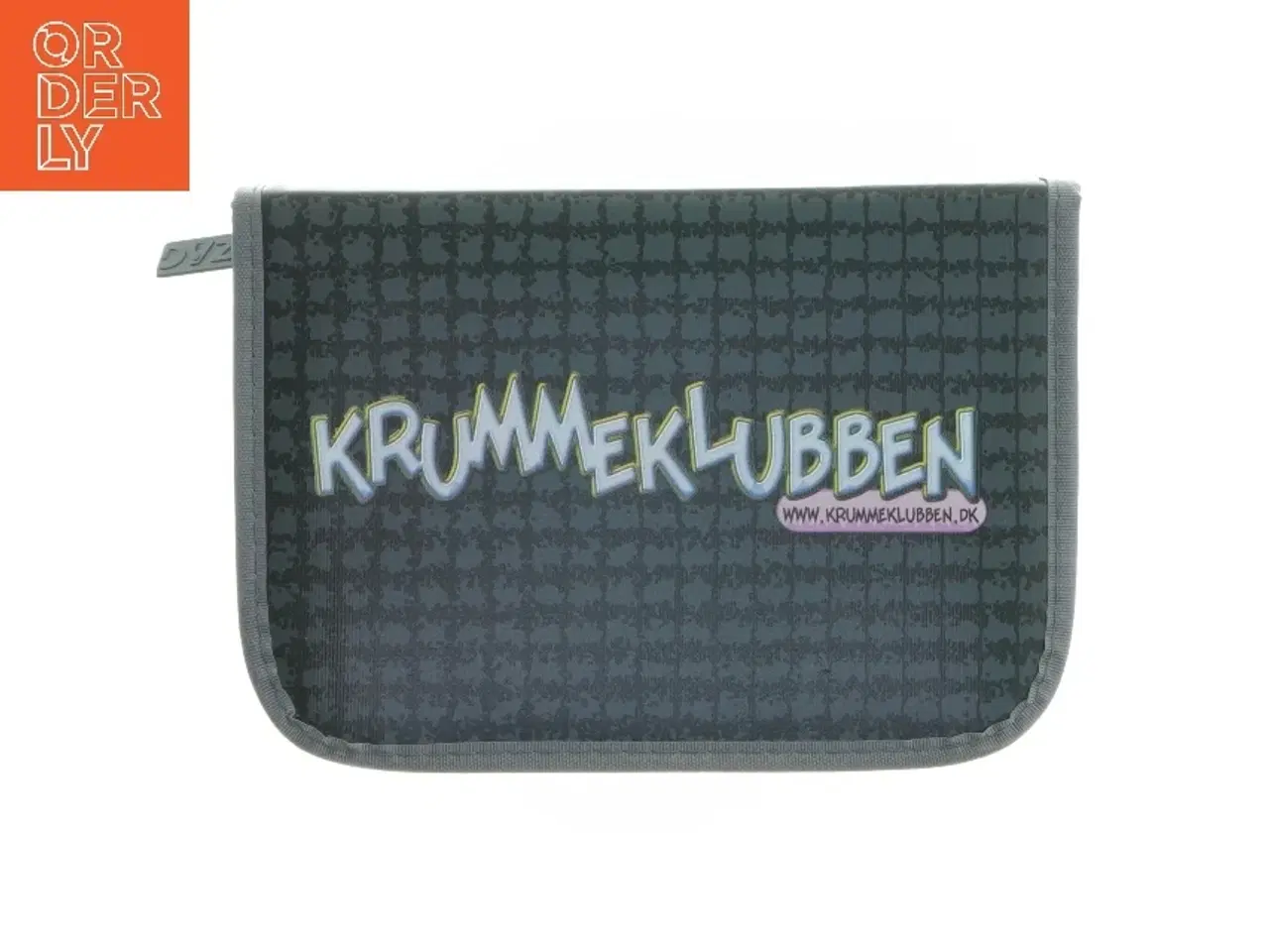 Billede 2 - Penalhus med indhold fra Krummeklubben (str. 19x13 cm)