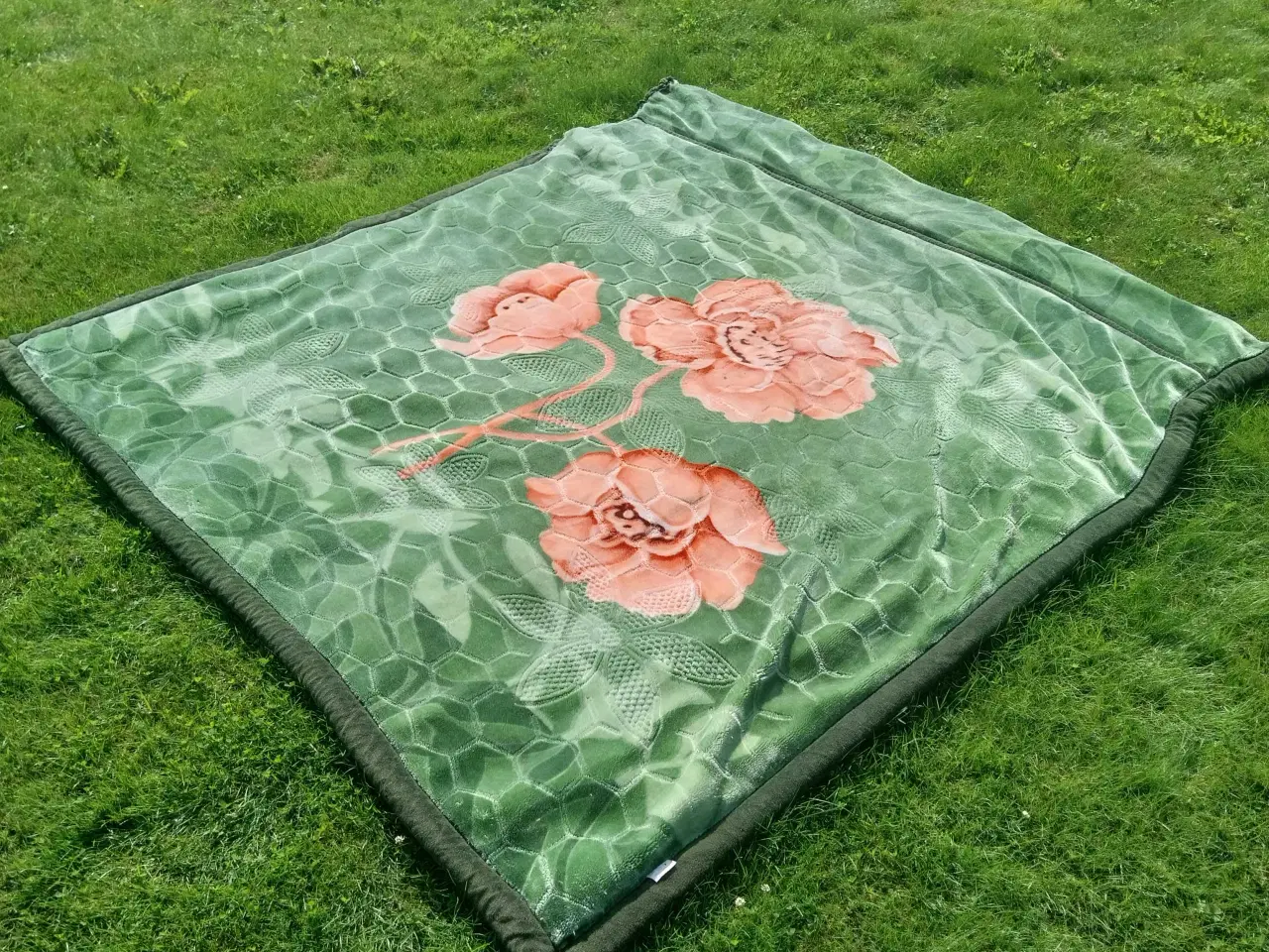 Billede 1 - Luxus tæppe 210 x 190 cm