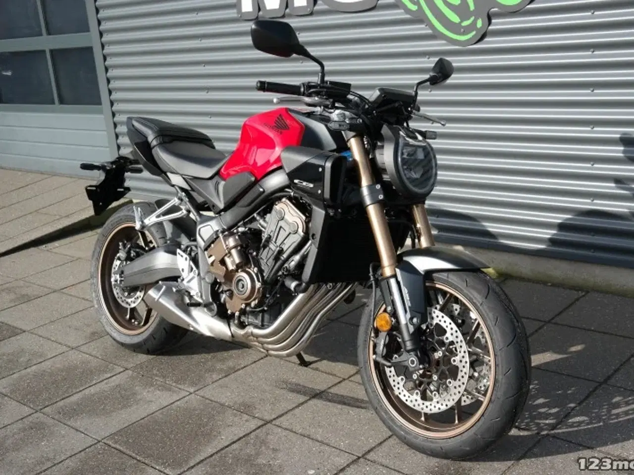 Billede 2 - Honda CB 650 R E-Clutch MC-SYD       BYTTER GERNE