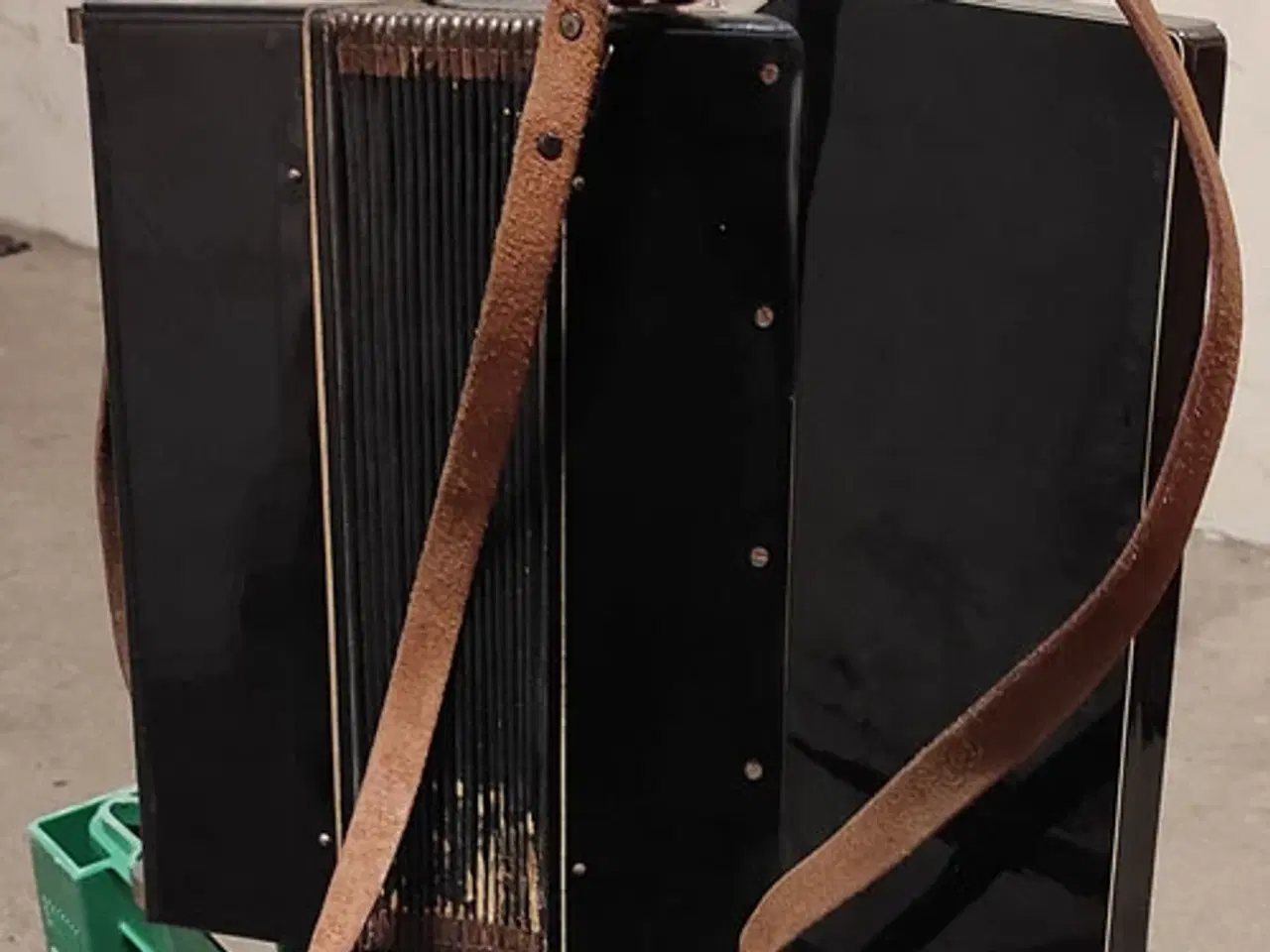 Billede 3 - Harmonika Royal standard bellona Gammel med patina