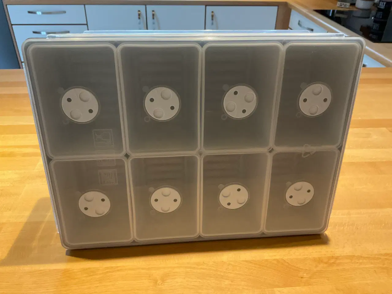 Billede 3 - 8 rums opbevaring med låg