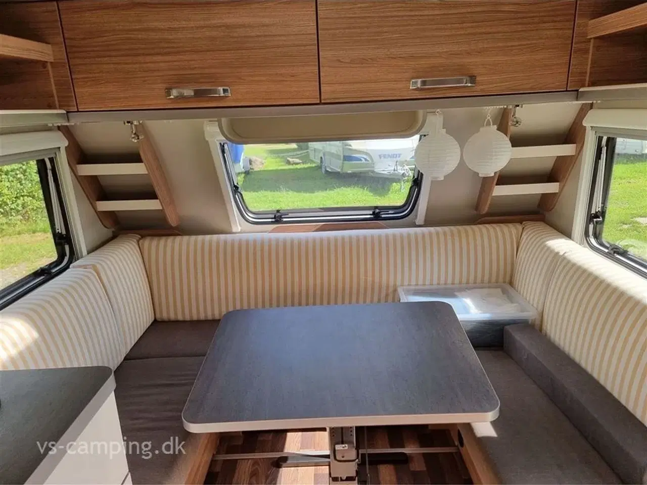 Billede 4 - 2022 - Weinsberg CaraOne 550 UK   DEN IDEELLE CAMPINGVOGN TIL DEN STORE FAMILIE 7 SOVEPLADSER