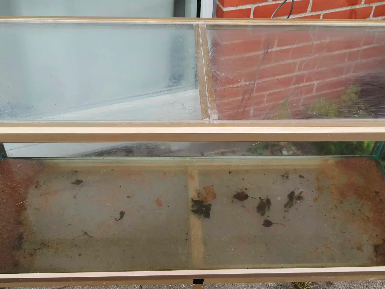 Billede 3 - 240 liters akvarie med bord