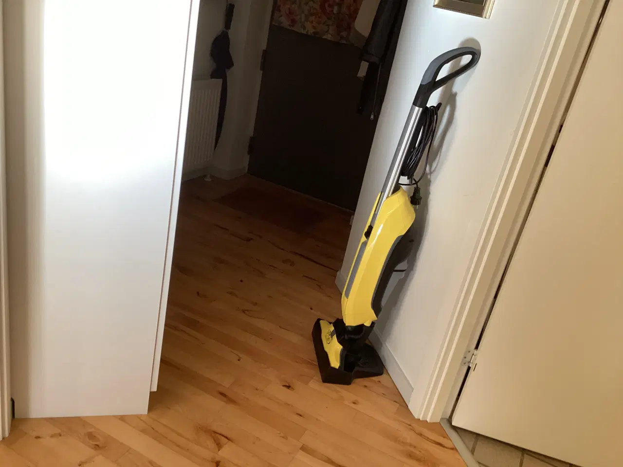 Billede 2 - Karcher støvsuger med gulvvasker model FC5
