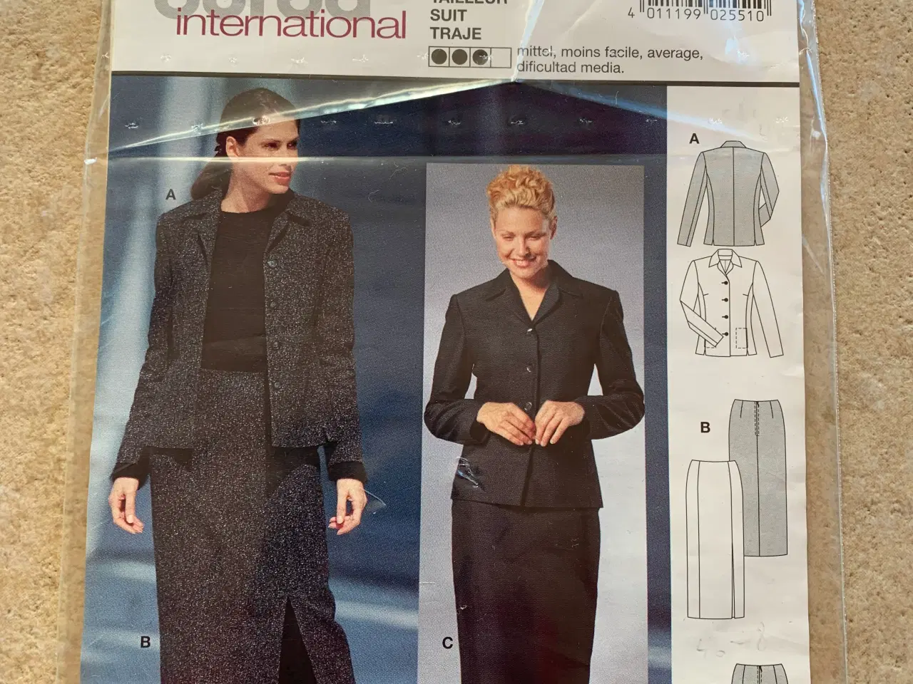 Billede 1 - Burda mønster 2551 str. 34-44 jakke & nederdel 
