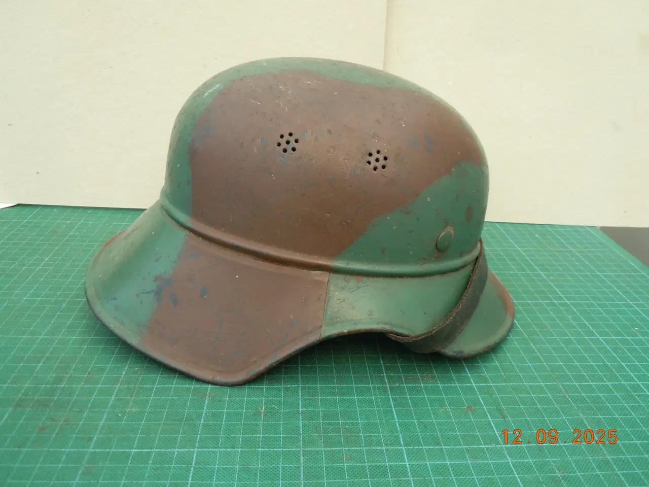 Billede 1 - Tysk hjelm, Luftschutz 2. V.K.