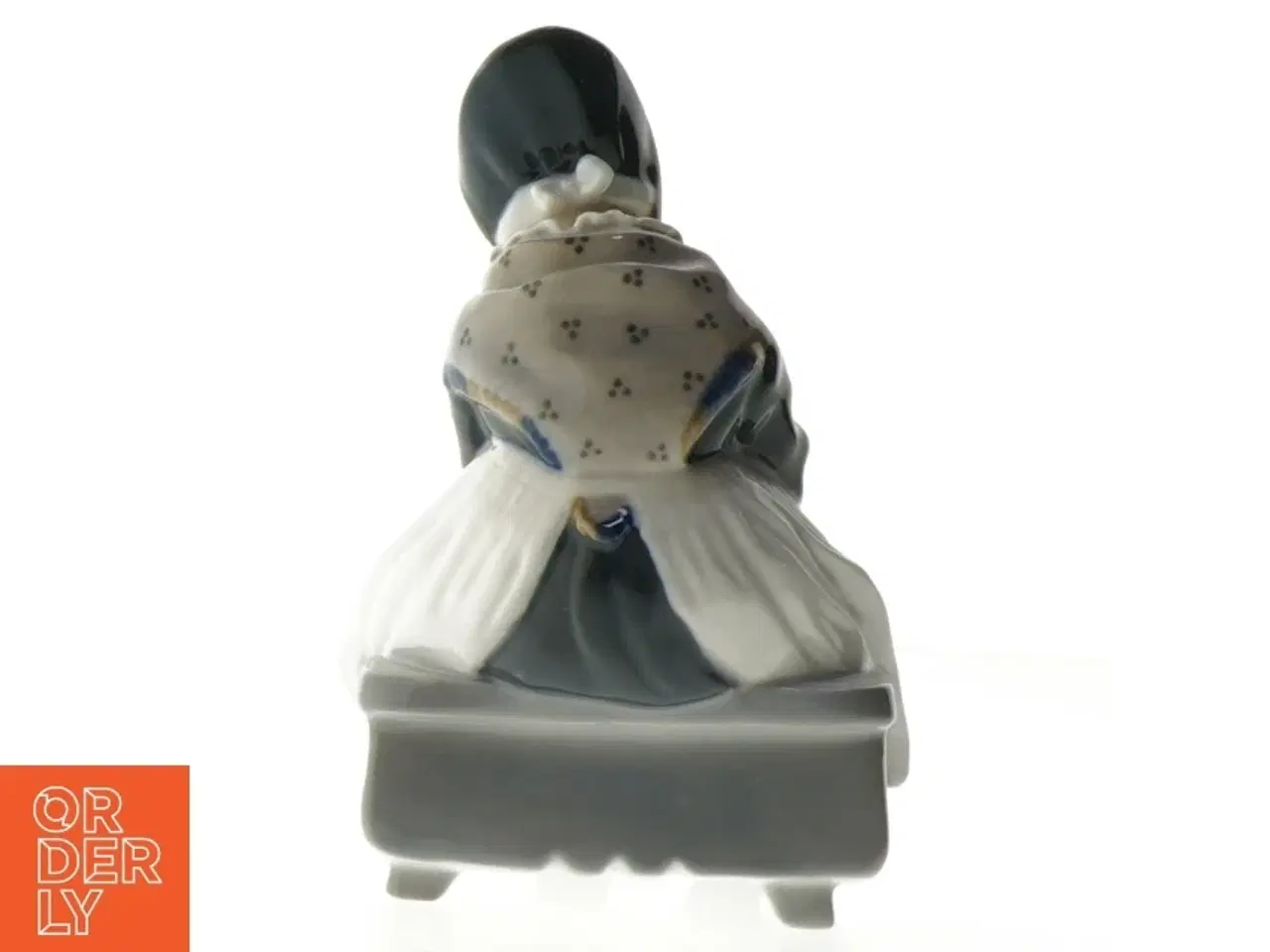 Billede 1 - Porcelænsfigur fra Royal Copenhagen (str. 9 x 14 cm)