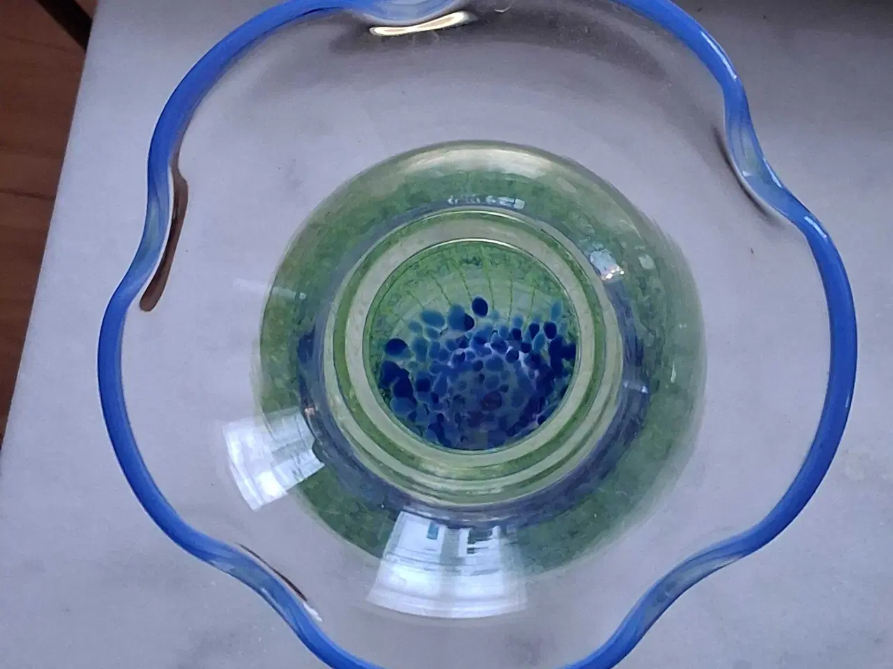 Billede 3 - COSTA BODA. Håndlavet glasvase.