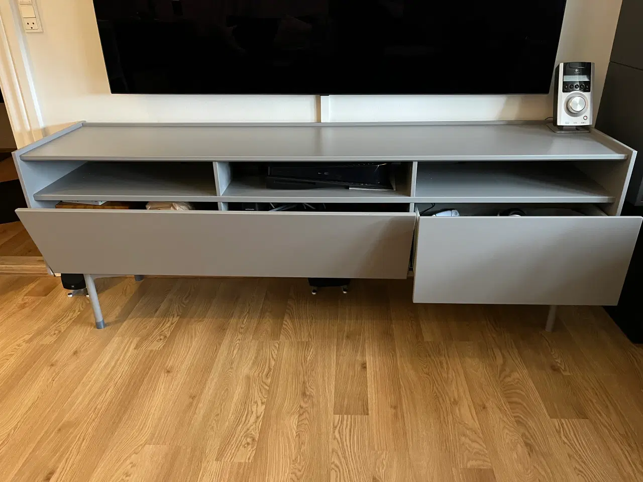 Billede 2 - TV bord IKEA 