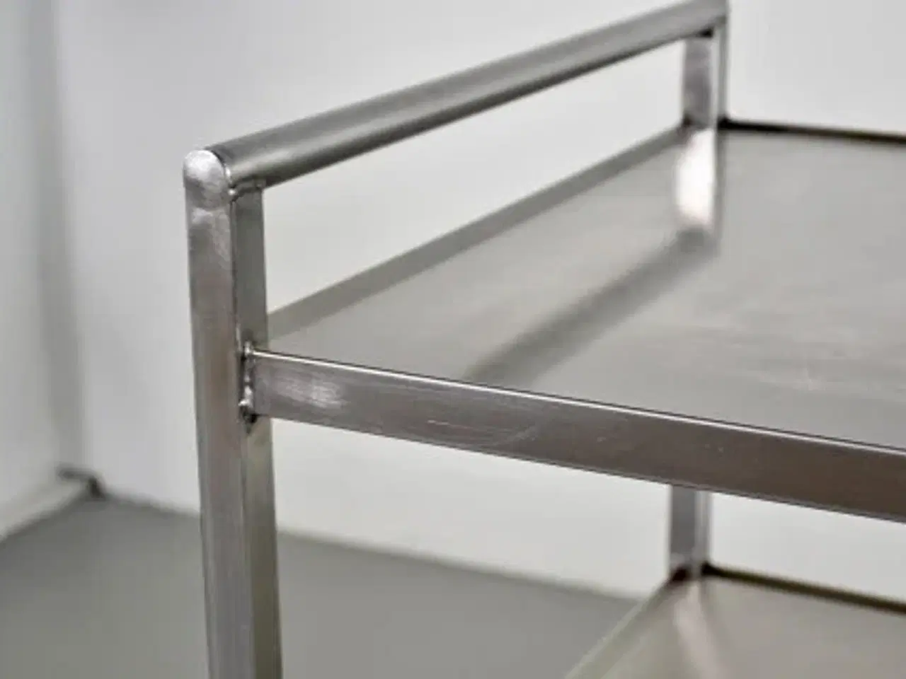Billede 7 - Beka rullebord i stål med tre hylder, 115,5 cm.