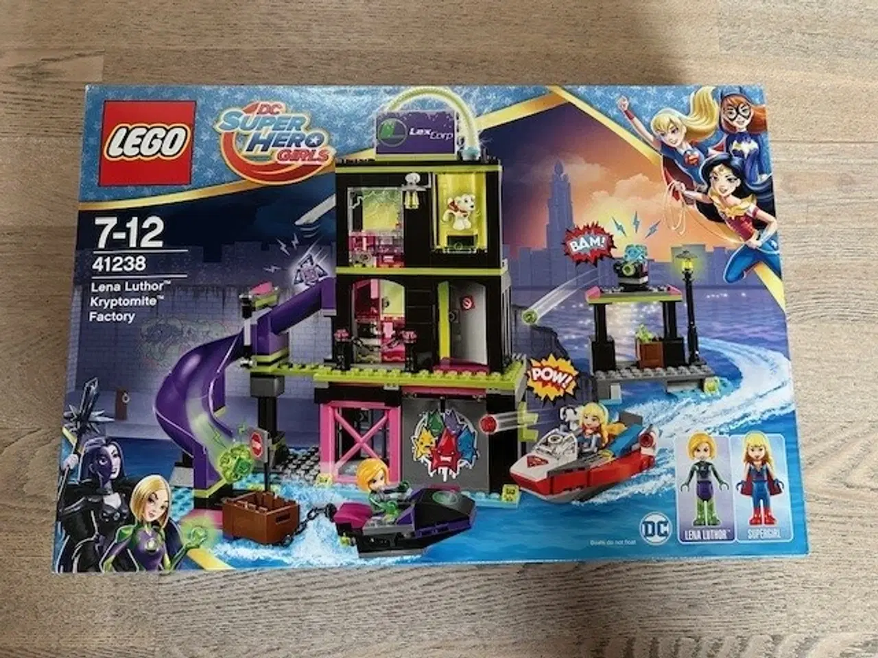Billede 1 - LEGO Lena Luthor Kryptomite factory 41238