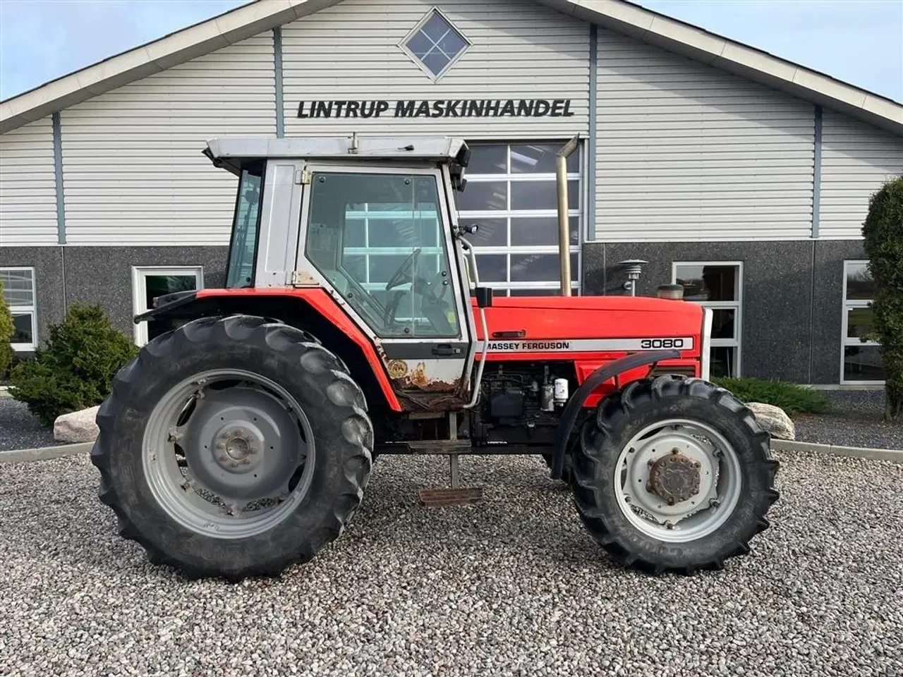 Billede 2 - Massey Ferguson 3080 6cyl traktor med 4wd til små penge.