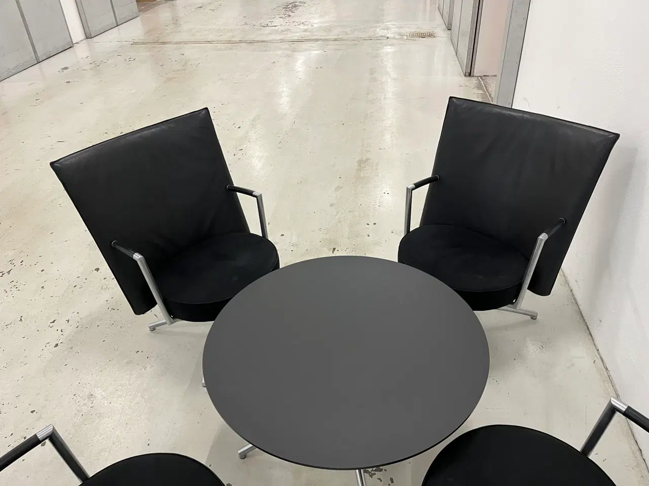 Billede 5 - Erik Jørgensen EJ70stole og EJ90 bord.