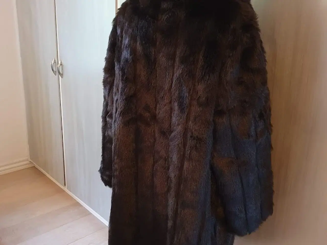 Billede 4 - Frakke i pels - Fake Fur - str. 46