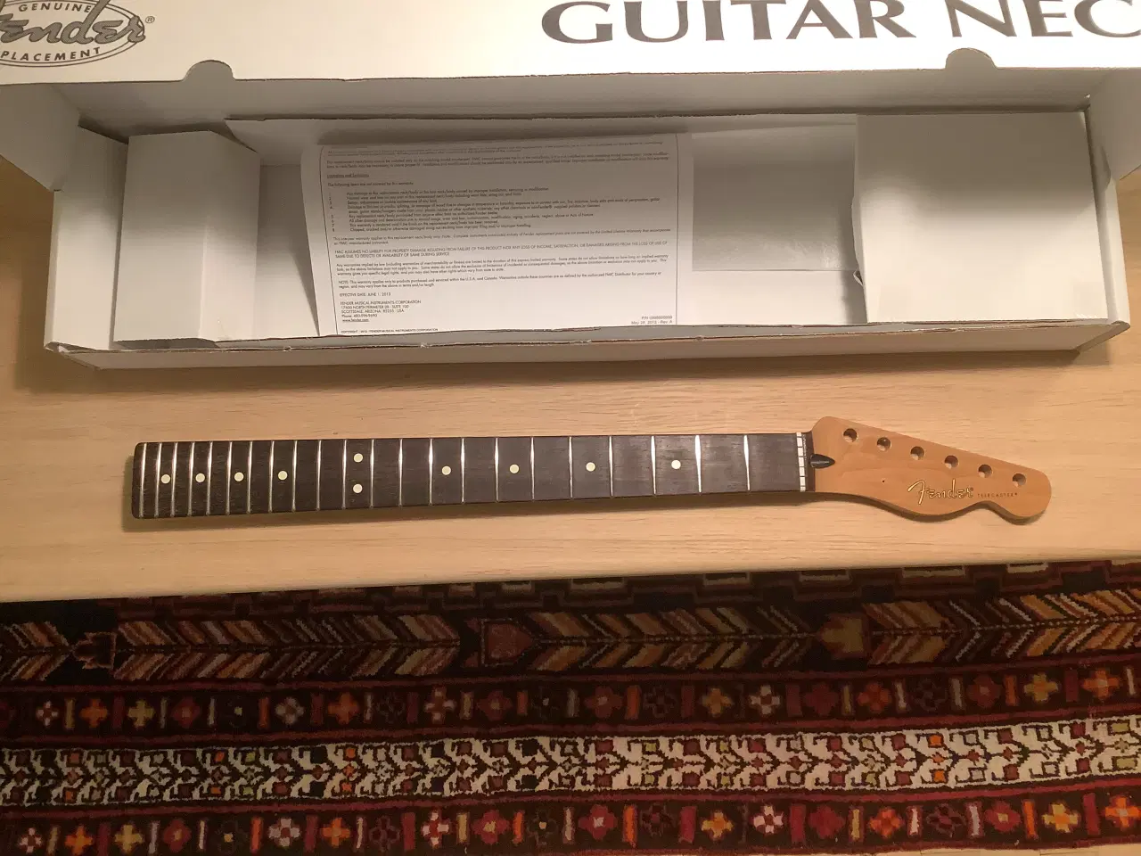 Billede 1 - Fender Neck Tele RSTD Flat Oval RW