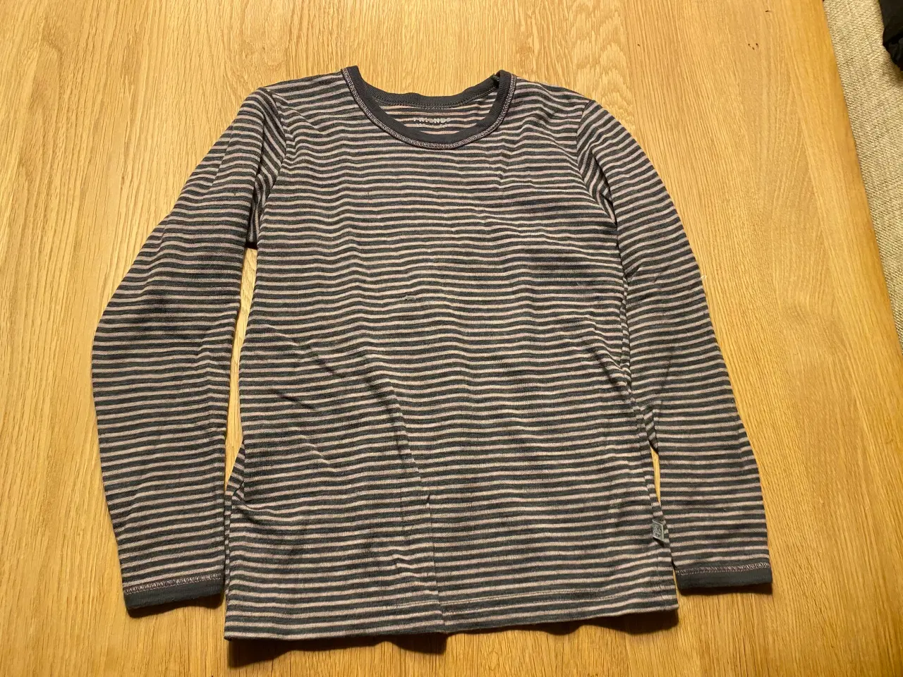 Billede 16 - Pigetøj str. 122 pris pr. Del god pris ved flere