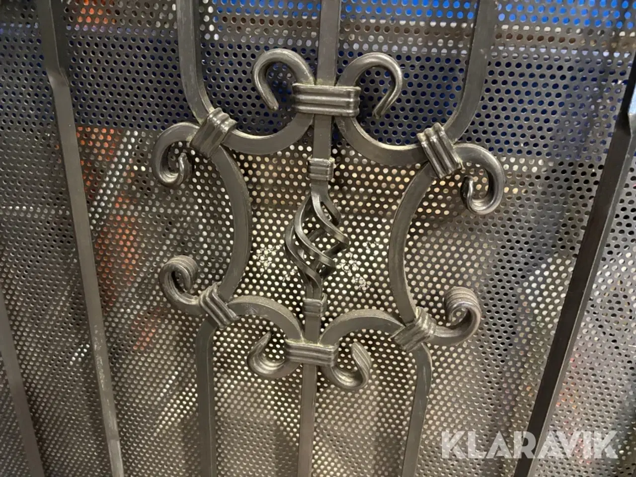 Billede 8 - Jernport og låge