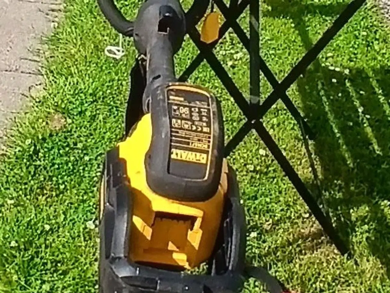 Billede 3 - Dewalt buskrydder