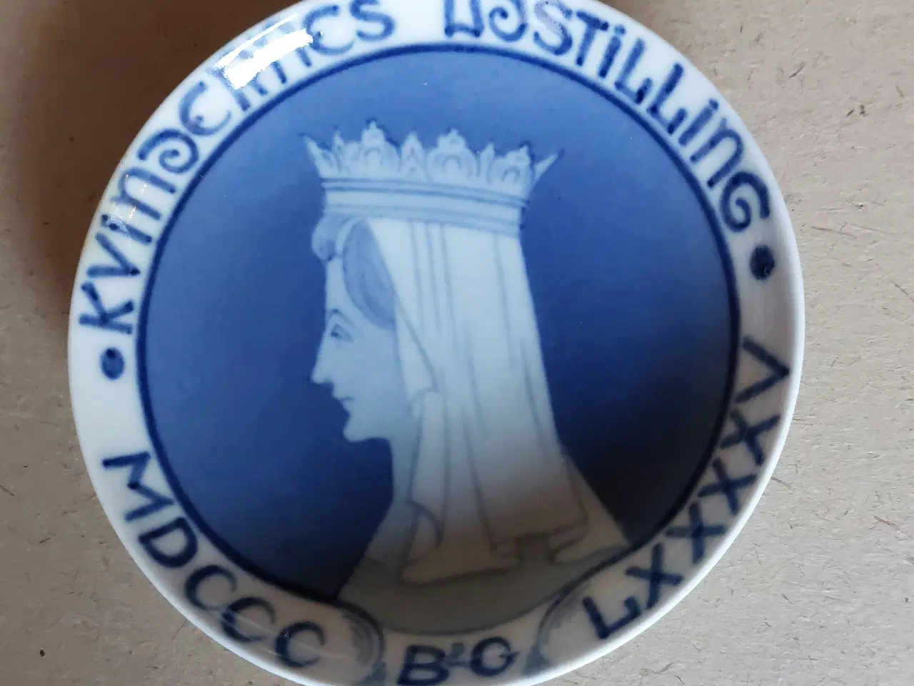 Billede 2 - B&G MINDEPLATTE - kvindernes udstilling år 1895