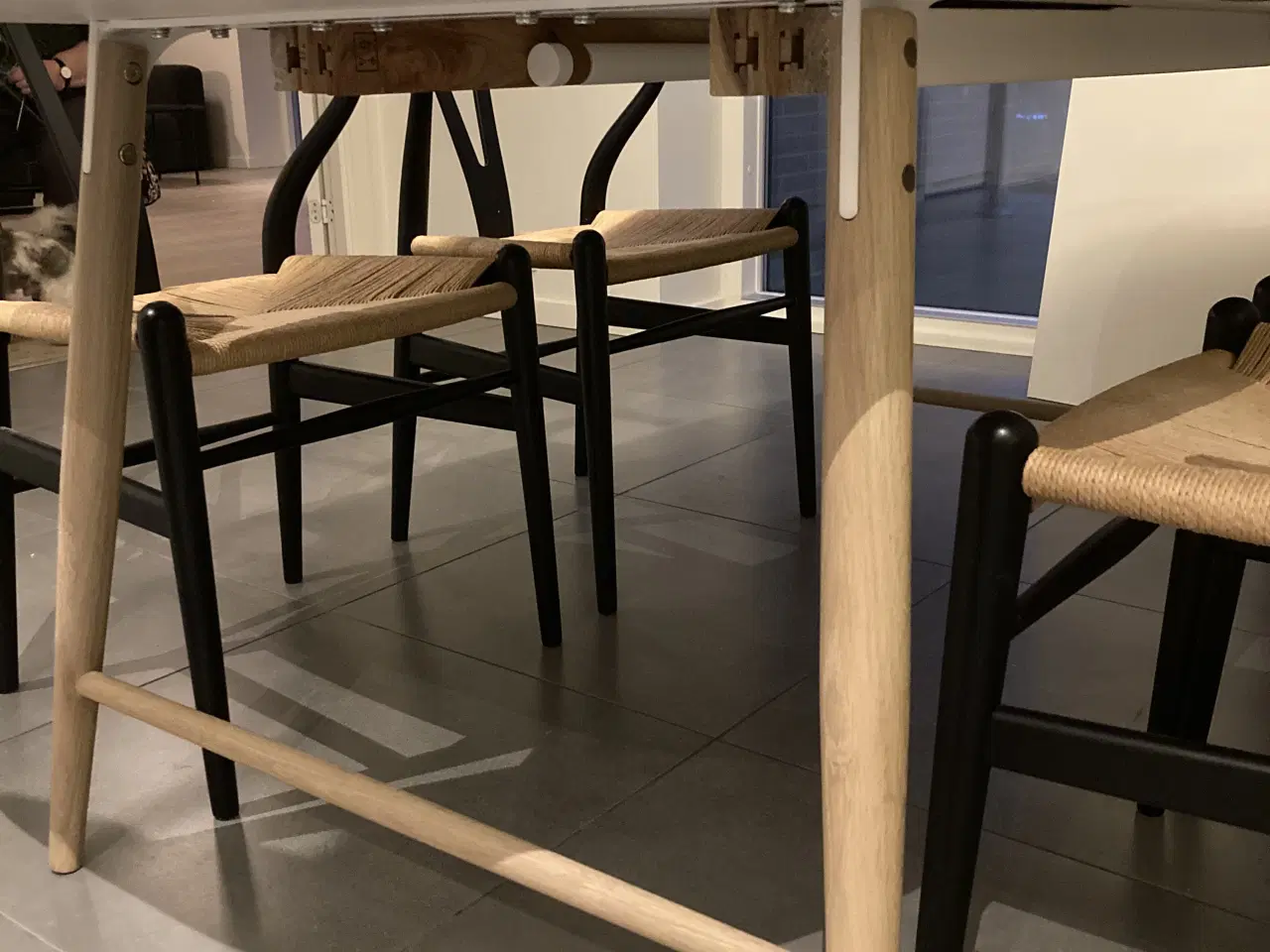 Billede 5 - Spisebord Helt nyt - laminat - uåbnet original emb